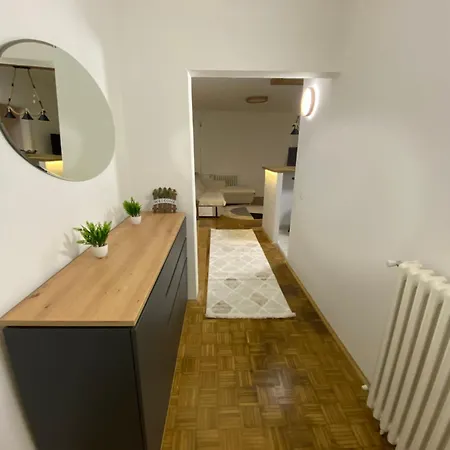 Prestige Apartment *